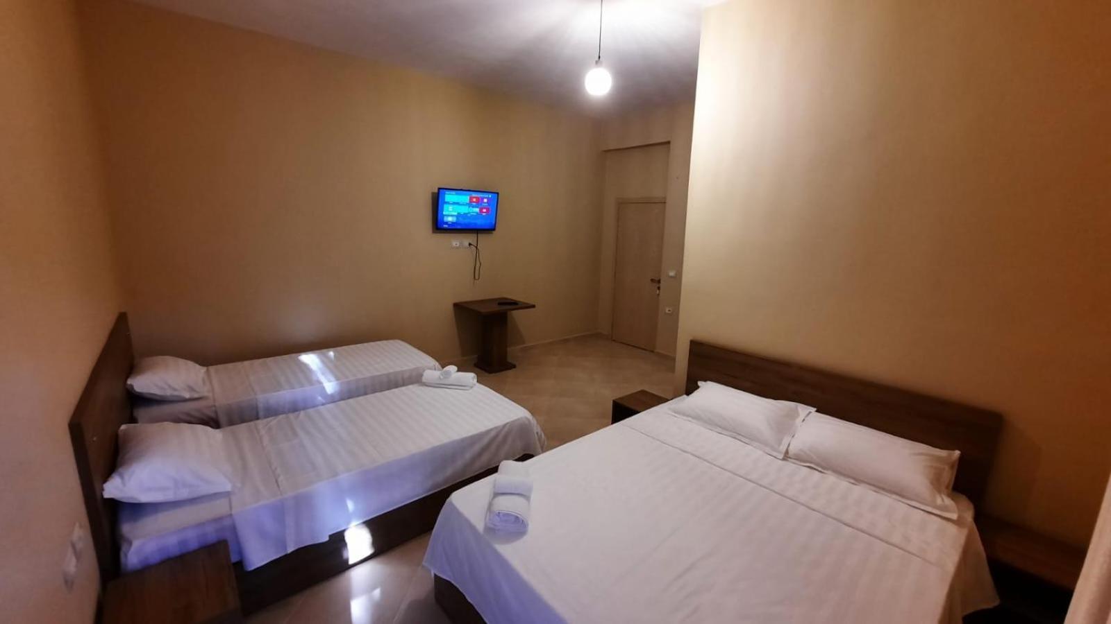 & Restorant Vjosa Tepelene