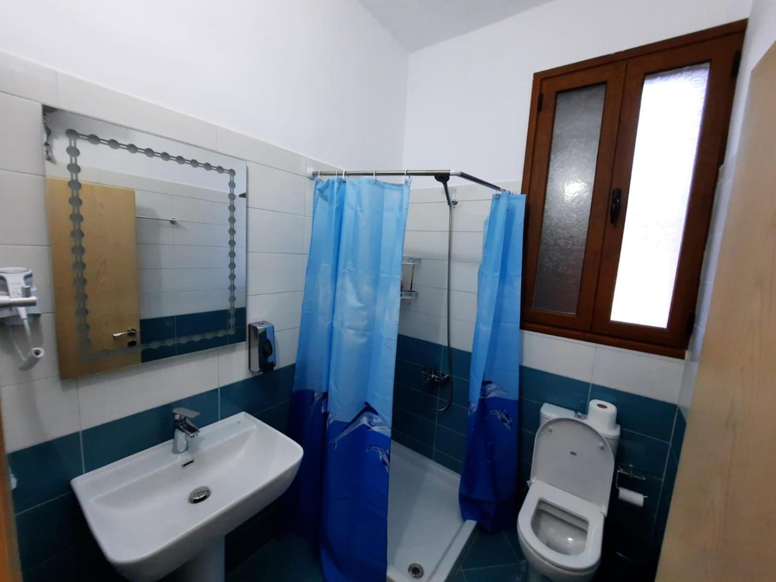 & Restorant Vjosa Tepelene